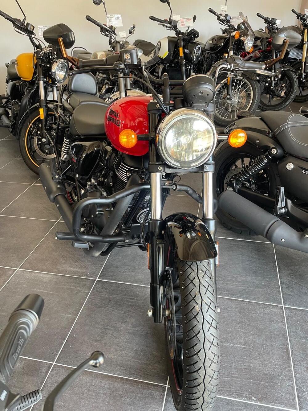 Royal Enfield Meteor 350 (2021 - 26) (2)