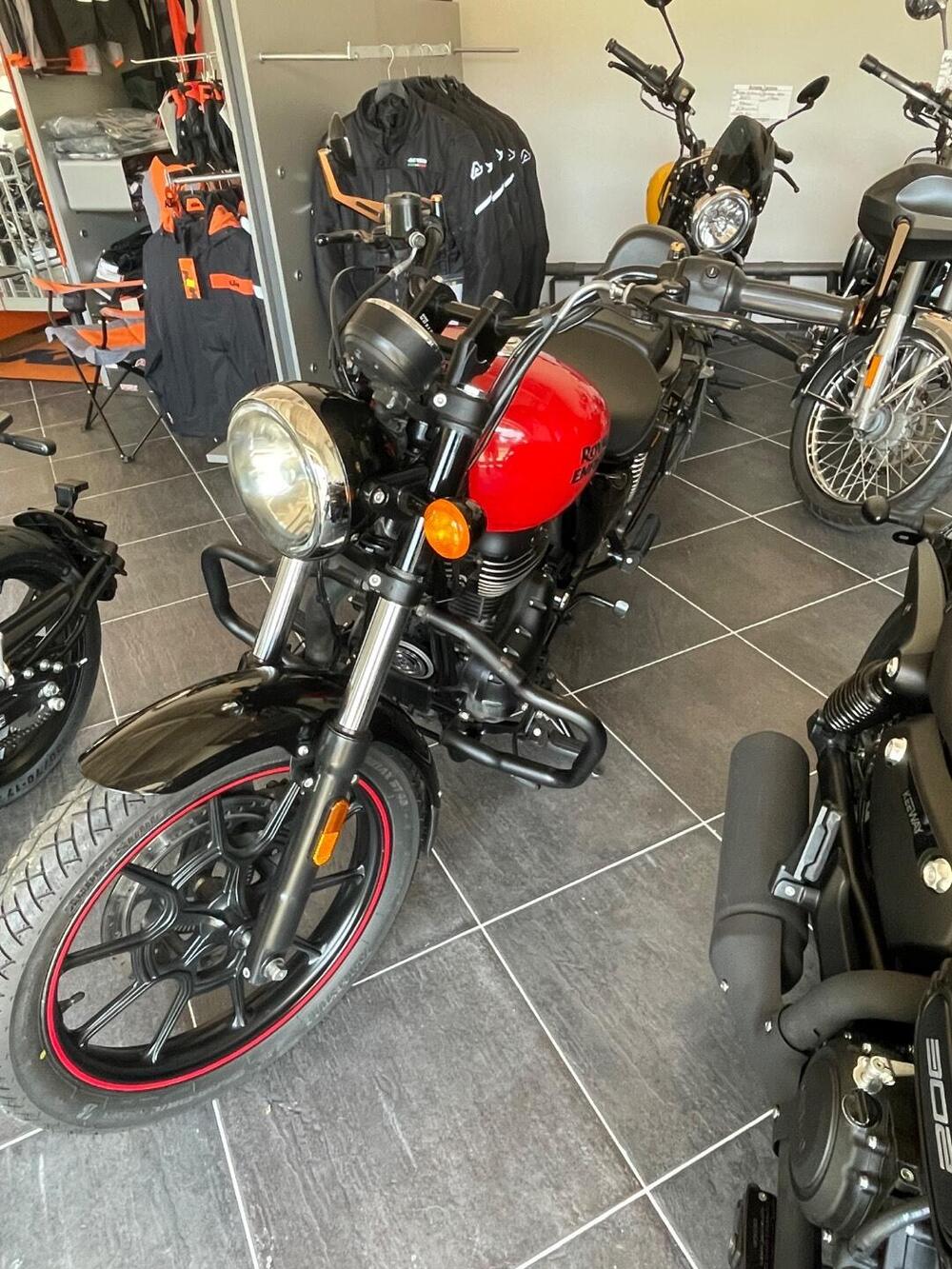 Royal Enfield Meteor 350 (2021 - 26) (3)