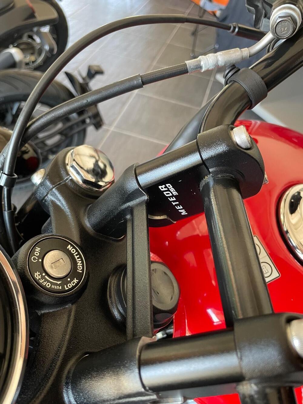 Royal Enfield Meteor 350 (2021 - 26) (5)