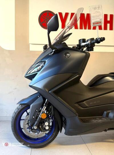 Yamaha T-Max 560 (2022 - 24) usata