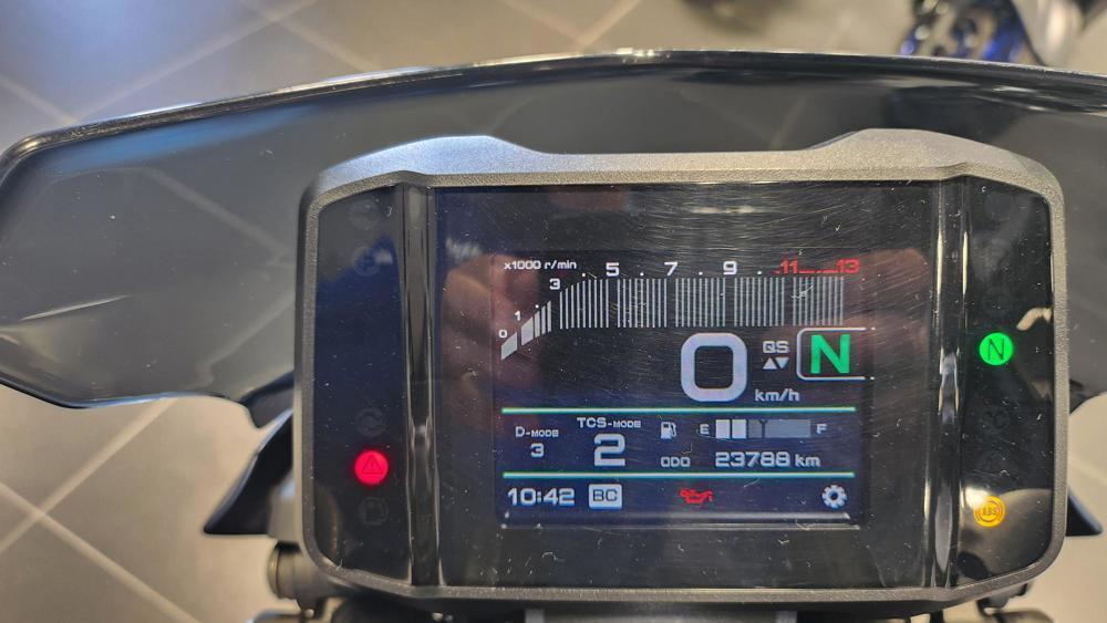 Yamaha MT-09 (2021 - 23) (4)