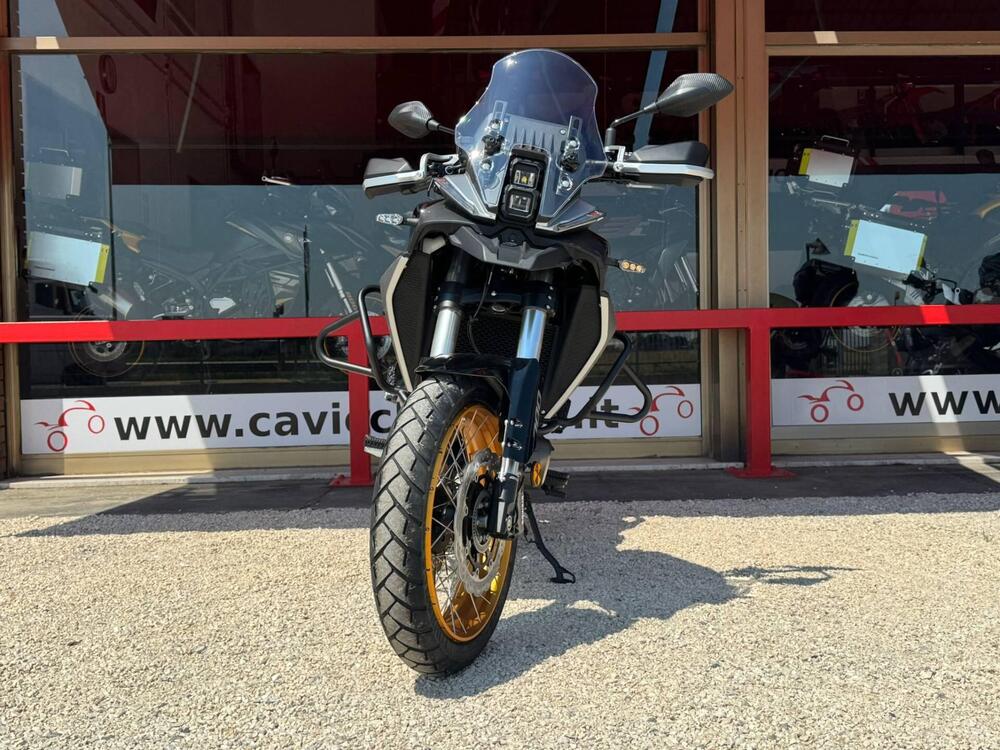 QJ Motor SRT 700 X (2024 - 25) (2)