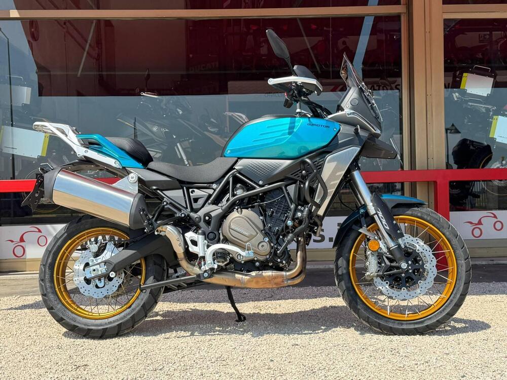 QJ Motor SRT 700 X (2024 - 25) (3)