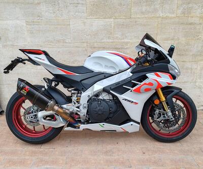 Aprilia RSV4 1100 Factory (2021 - 24) usata