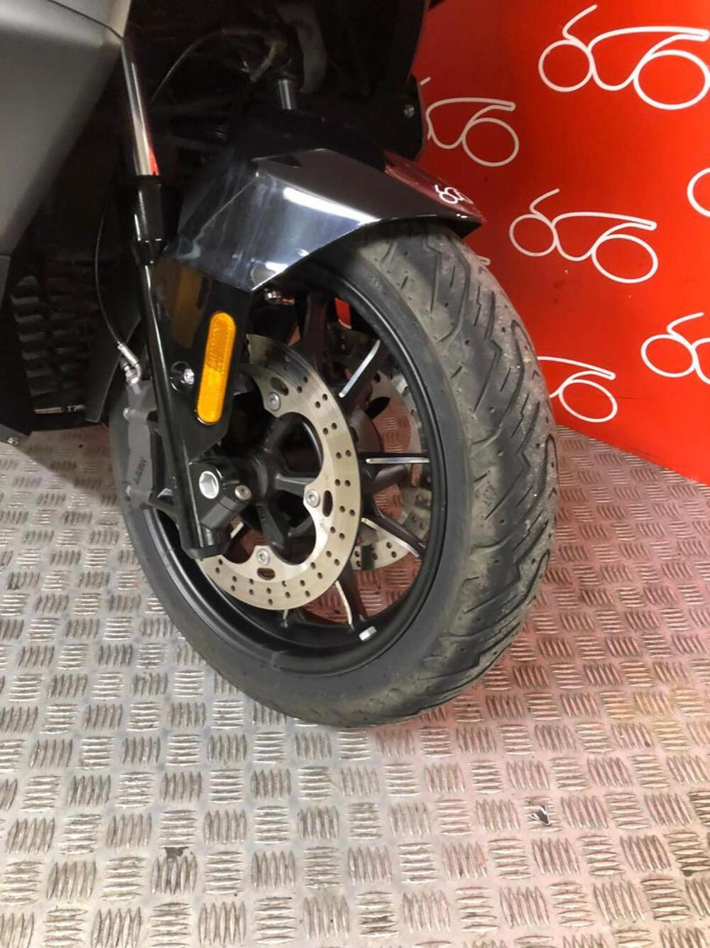 Voge Sfida SR4 (2022 - 24) (6)