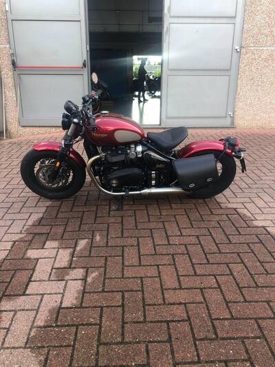 Triumph Bonneville Bobber 1200 Gold Line Edition (2022) usata