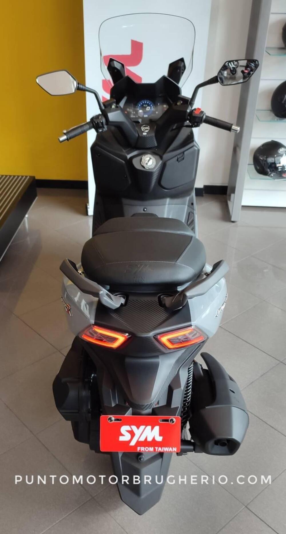 Sym Joymax 300 Z (2025) (5)