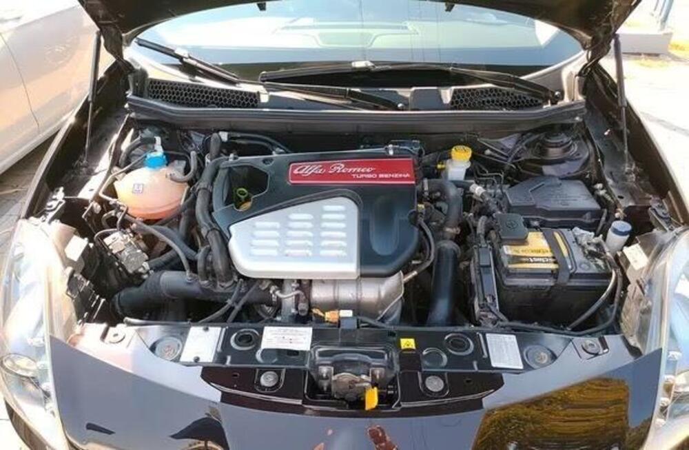 Alfa Romeo Giulietta usata a Mantova (3)