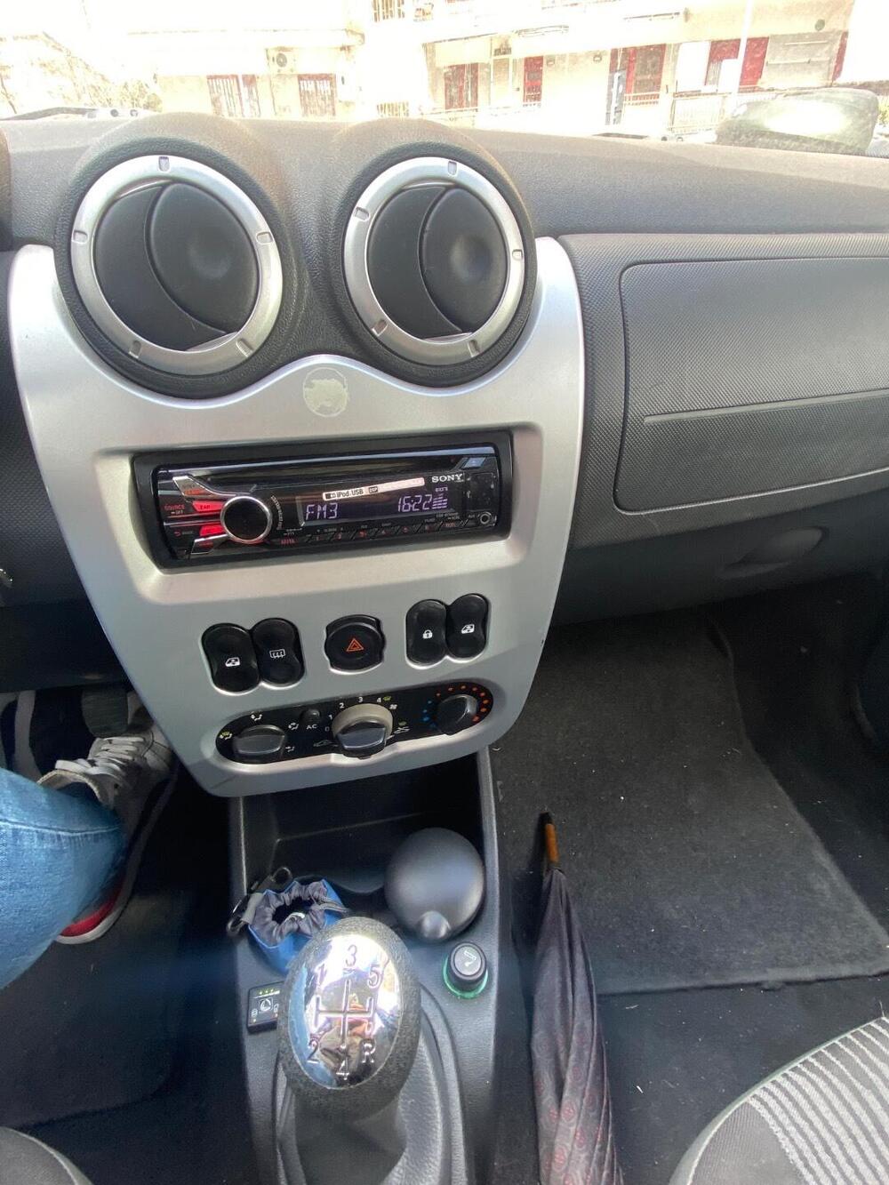 Dacia Logan usata a Napoli (4)
