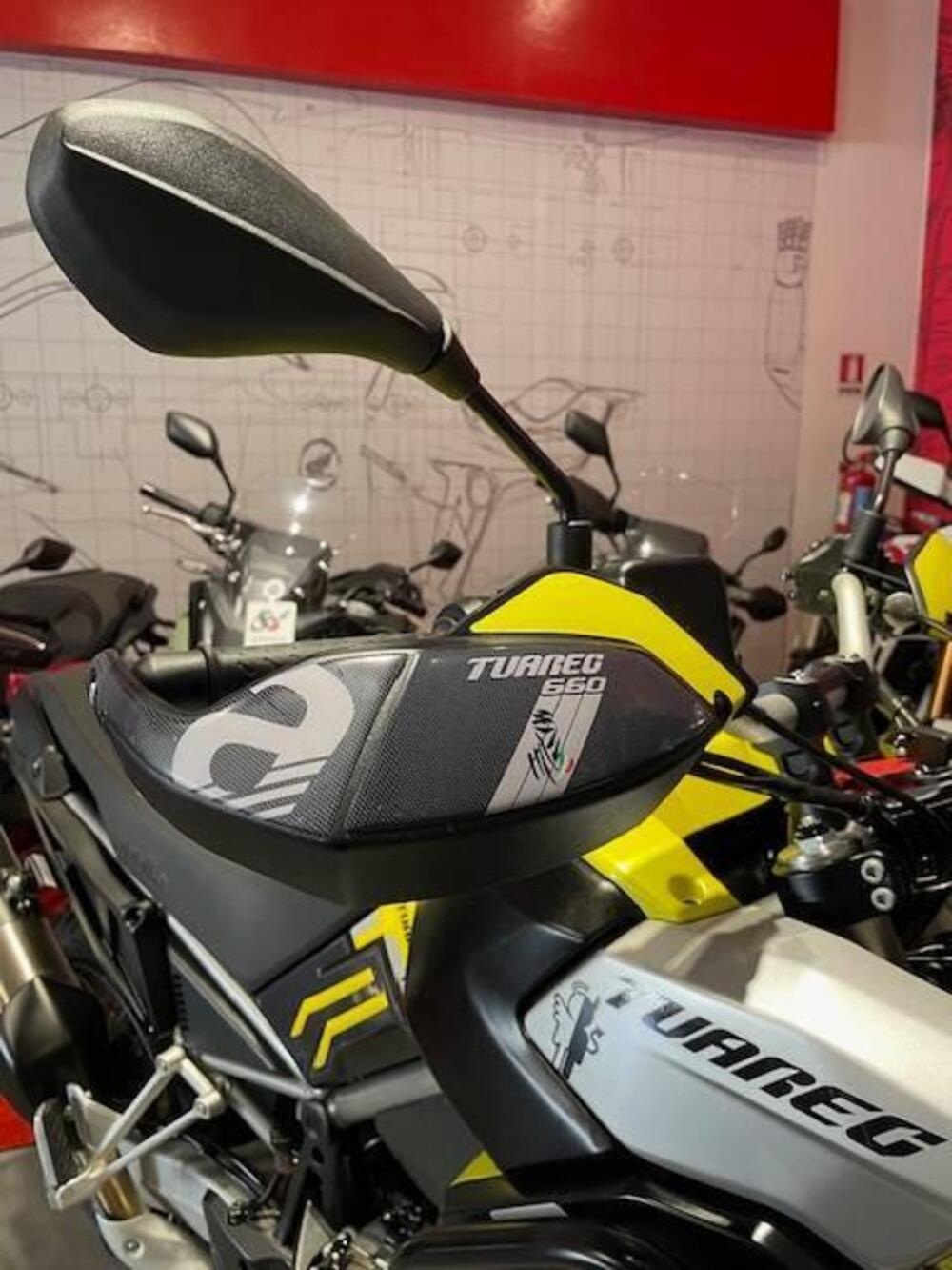 Aprilia Tuareg 660 (2022 - 24) (13)