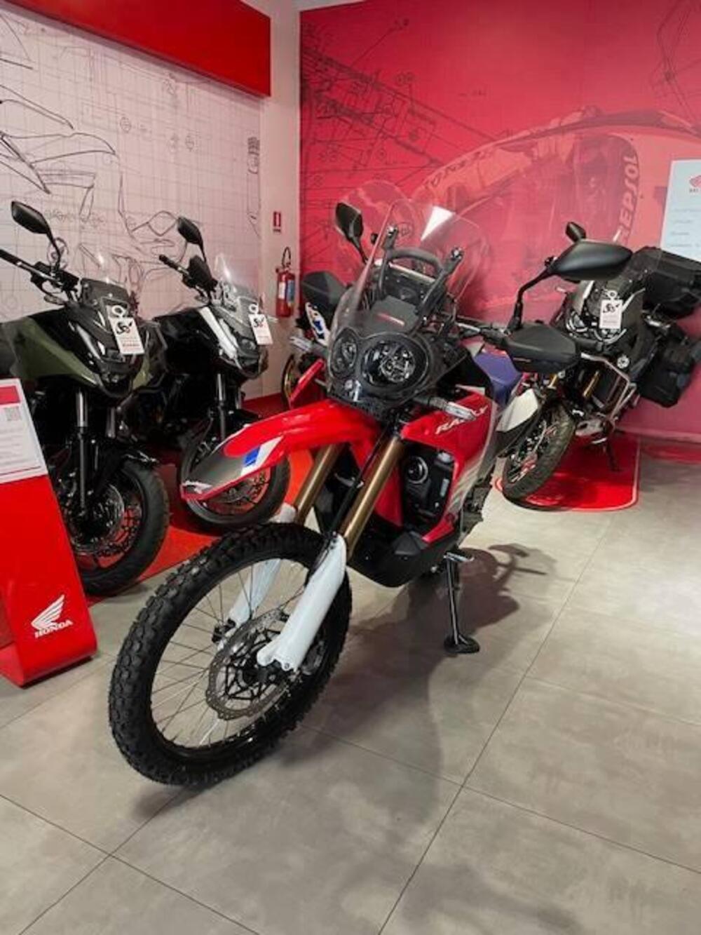 Honda CRF 300 Rally (2025) (2)