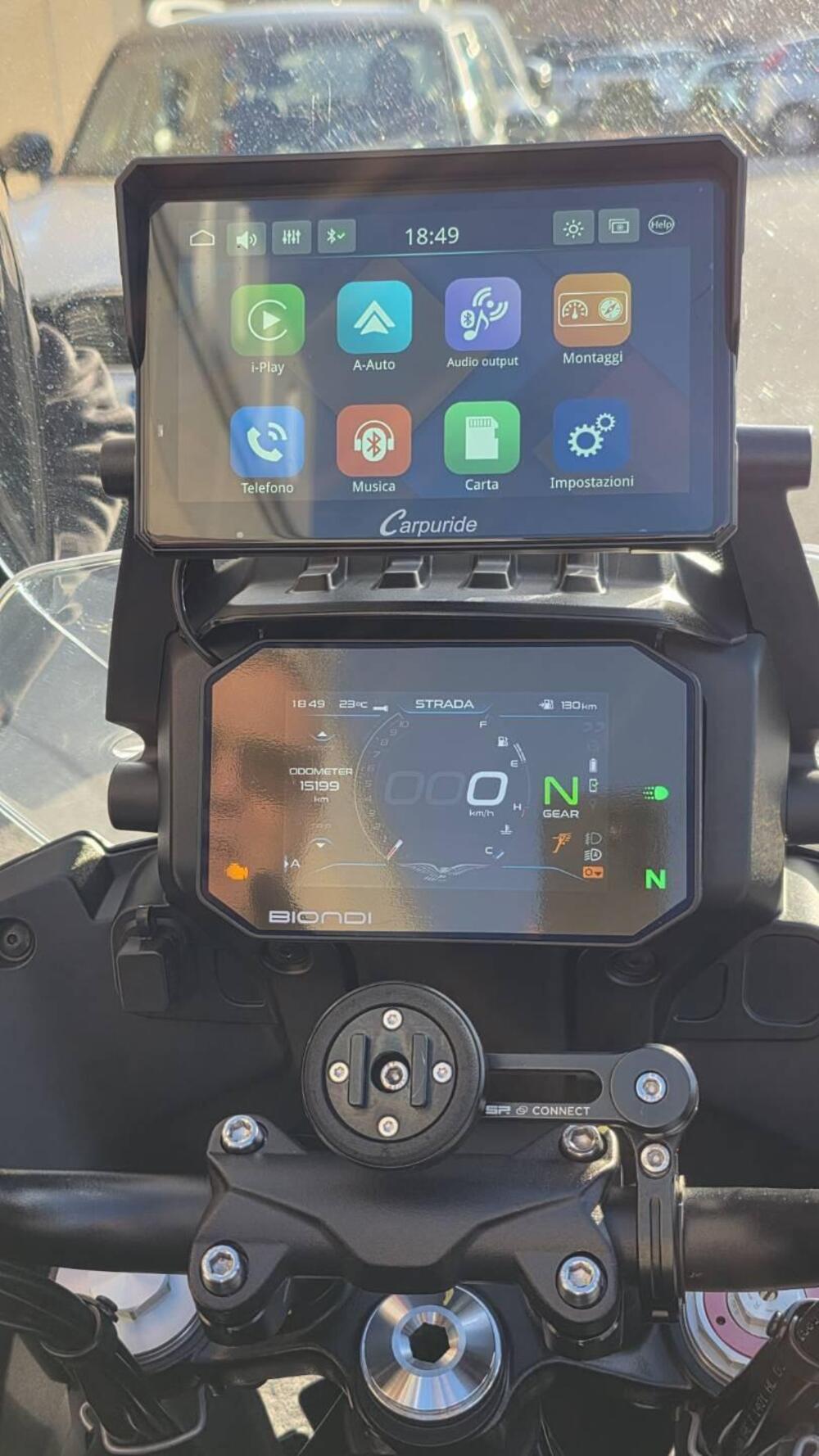 Moto Guzzi Stelvio (2024 - 25) (11)