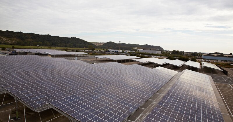 Il fotovoltaico cinese ha le backdoor illegali. Qualcuno ha controllato le auto? 
