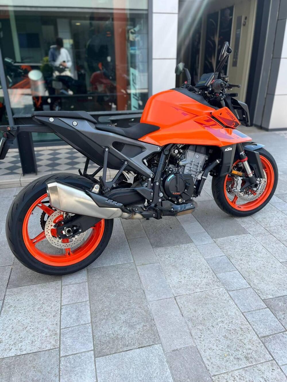 KTM 990 Duke (2024 - 26) (4)