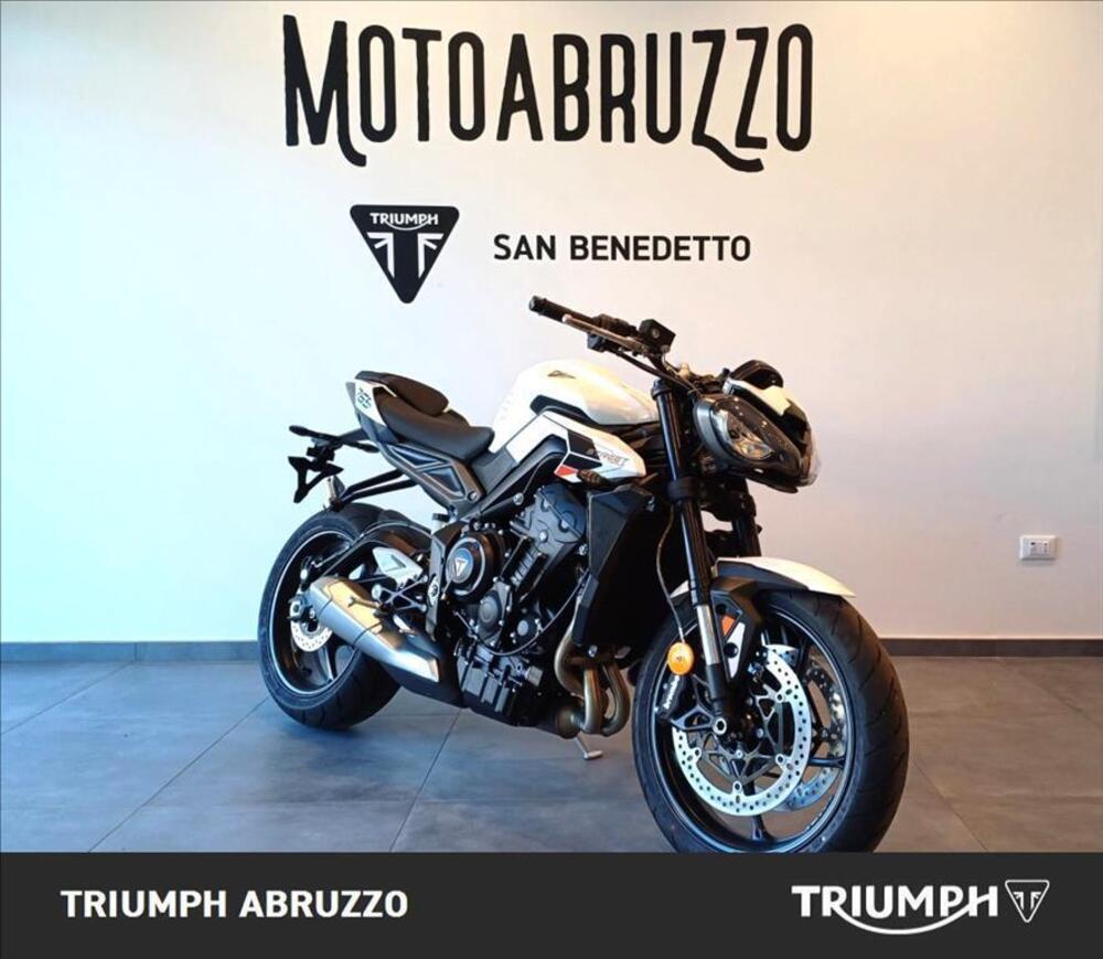 Triumph Street Triple 765 R A2 (2024 - 25) (2)