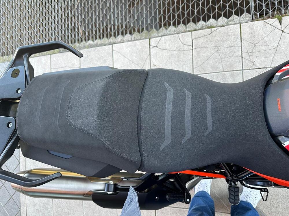 KTM 1290 Super Adventure S (2021) (8)