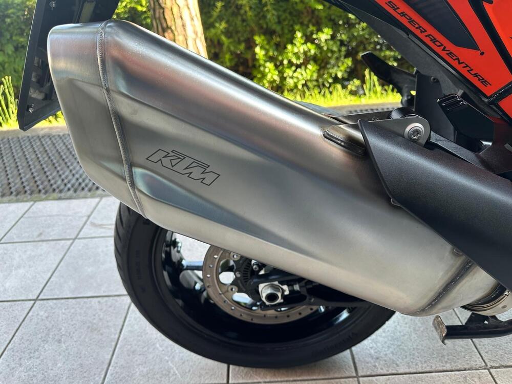 KTM 1290 Super Adventure S (2021) (14)