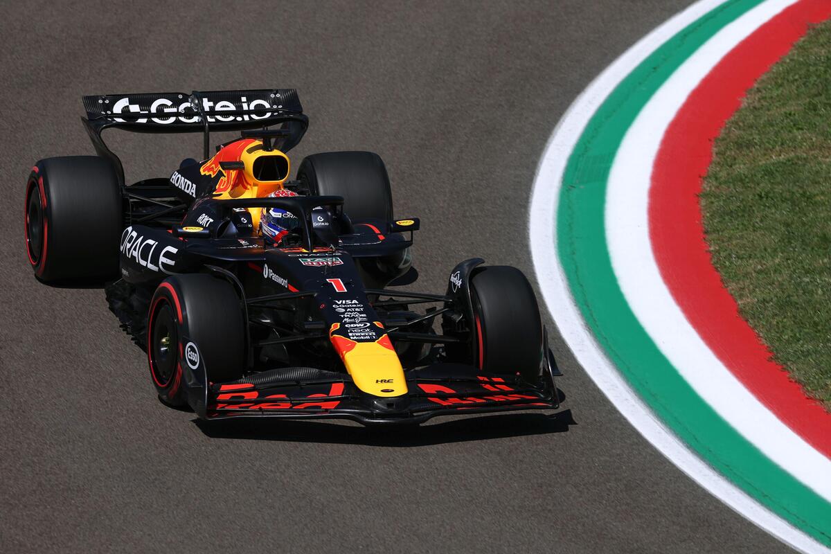 F1. Red Bull cambia tutto ad Imola: arrivano aggiornamenti importanti per la RB21 ma Verstappen non sembra soddisfatto
