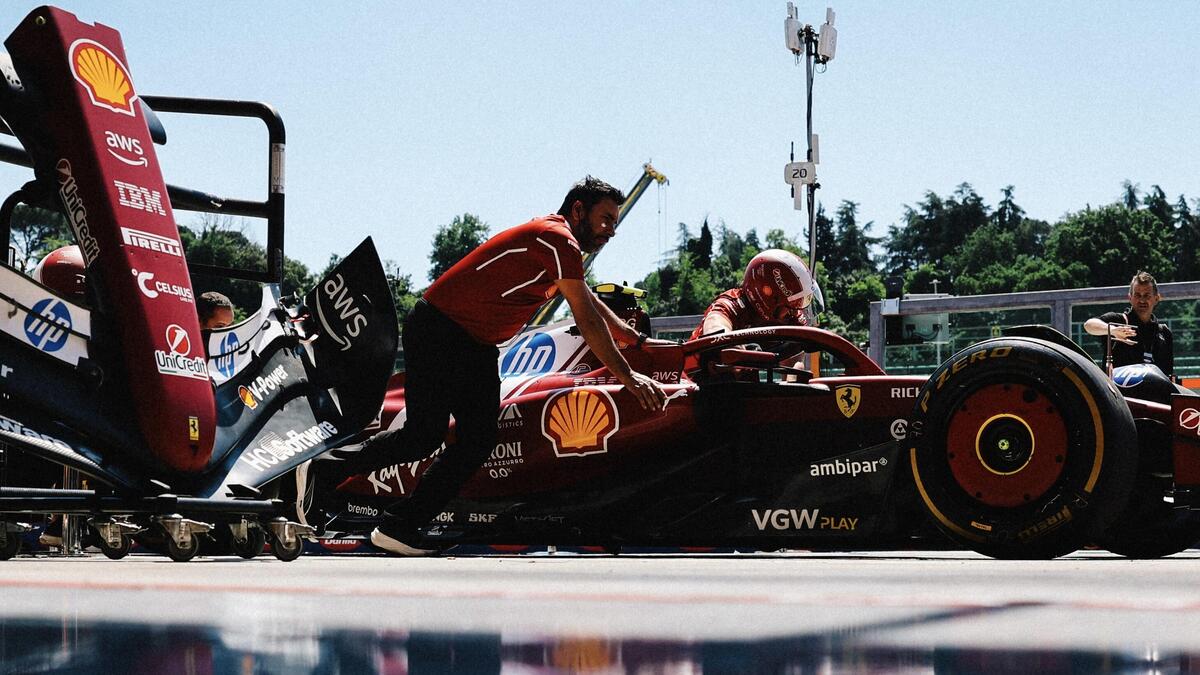 F1. Leclerc, dopo la febbre, arriva anche un'infrazione nella FP1 di Imola. Ecco cosa è successo in Ferrari e cosa rischiano in base al loro precedente
