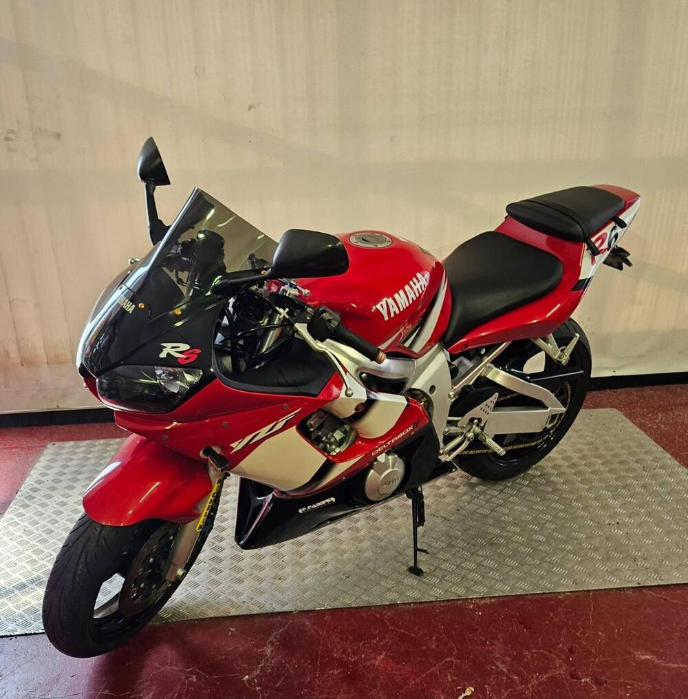 Yamaha YZF R6 (2001 - 02) (2)