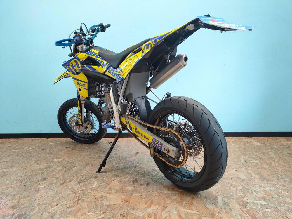 Husqvarna SM 125 (2009) (4)