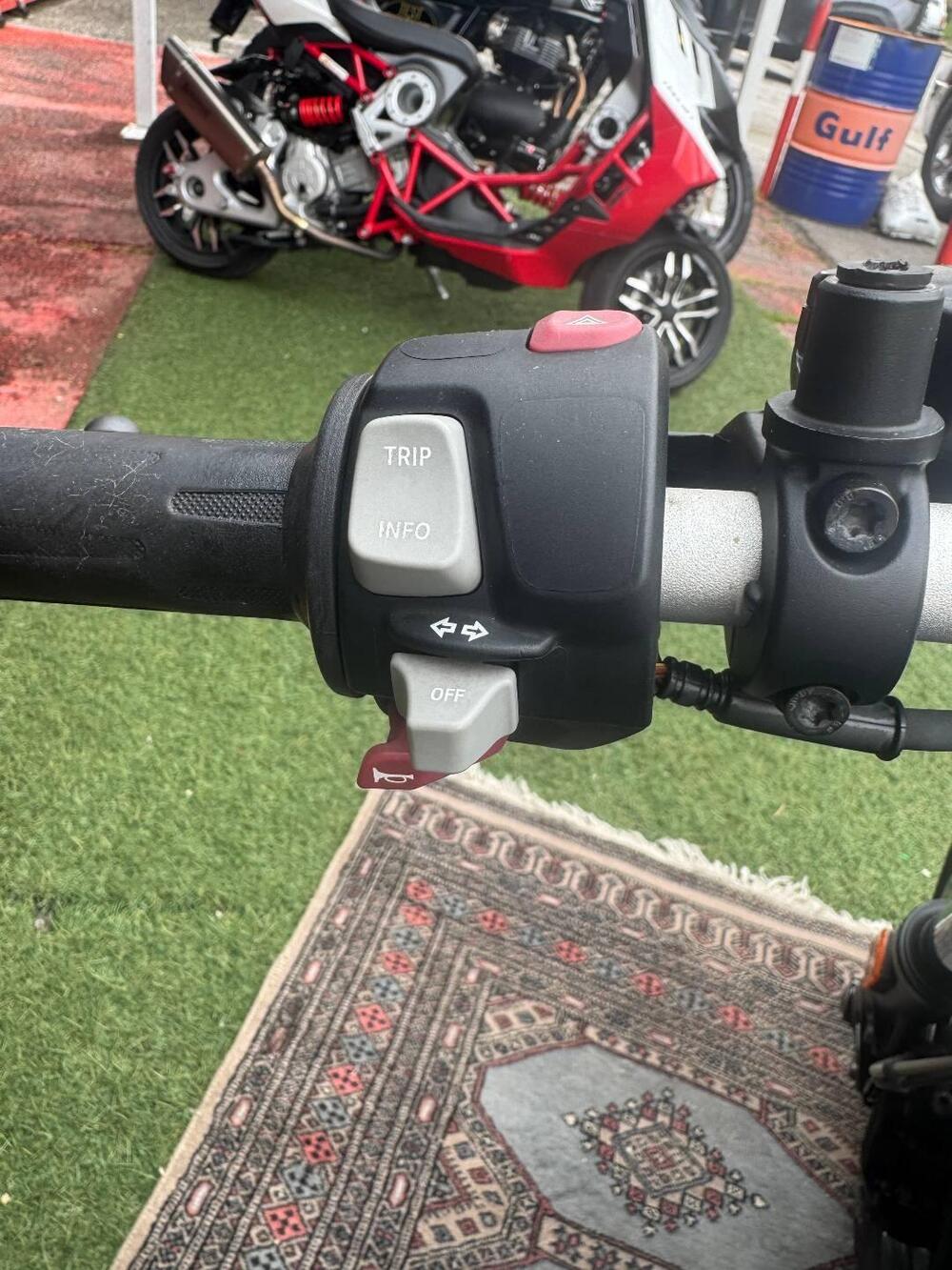 Bmw R nineT 1200 Pure (2017 - 20) (7)