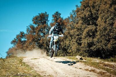 Sardegna Rally Raid. Tommaso Montanari, Husqvarna, &egrave; il primo vincitore della &ldquo;nuova era&rdquo;