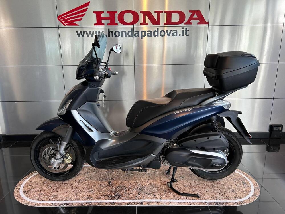 Piaggio Beverly 350 ABS (2016 - 20) (4)