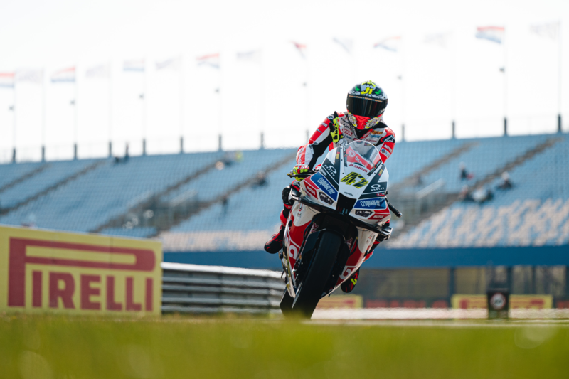 SBK 2025. Axel Bassani e Alex Lowes restano in Bimota nel 2026