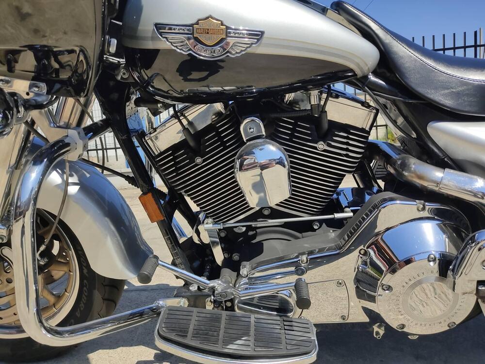 Harley-Davidson FLTR '03-Road Glide centenario  bicolore ASI (12)