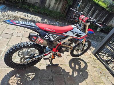 Honda CRF 250 R (2022) usata