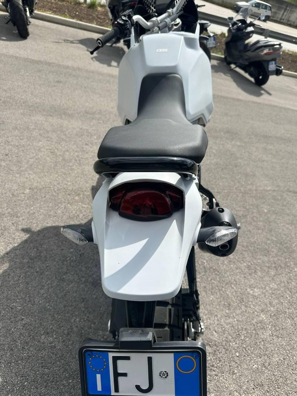 Ducati DesertX (2022 - 25) (3)