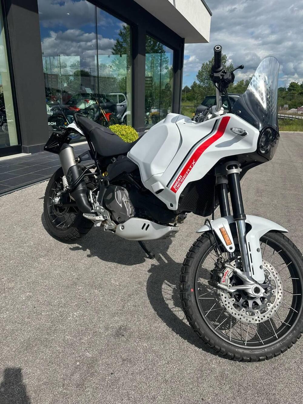 Ducati DesertX (2022 - 25) (10)