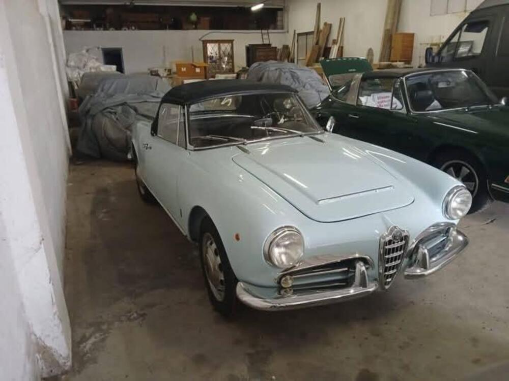 Alfa Romeo Giulia spider  d'epoca a Cremona