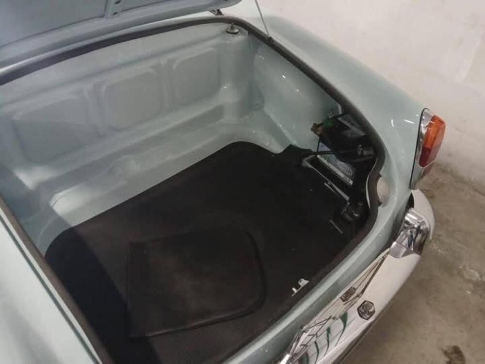 Alfa Romeo Giulia spider  d'epoca a Cremona (9)