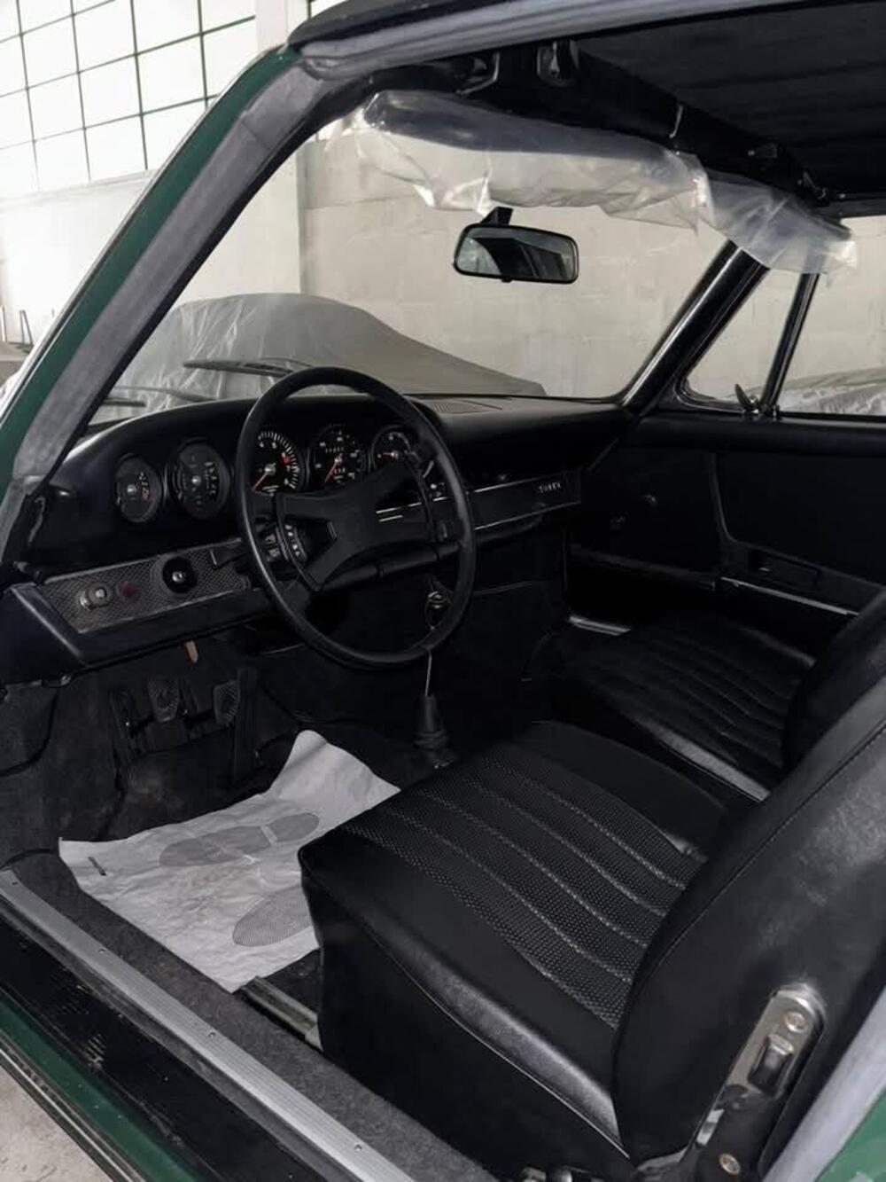 Porsche 911 T 2.2 TARGA  d'epoca a Cremona (5)