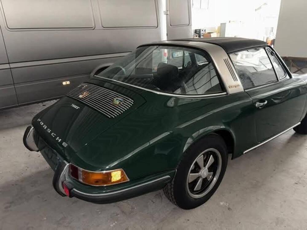 Porsche 911 T 2.2 TARGA  d'epoca a Cremona (9)