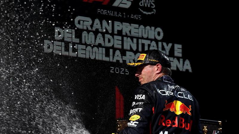 F1. GP Imola 2025, Verstappen torna a vincere ed argina le McLaren: &quot;La partenza non &egrave; stata grandiosa, ma sono riuscito a superare Piastri&quot;