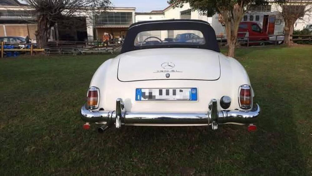 Mercedes-Benz 190 sl d'epoca a Cremona (6)