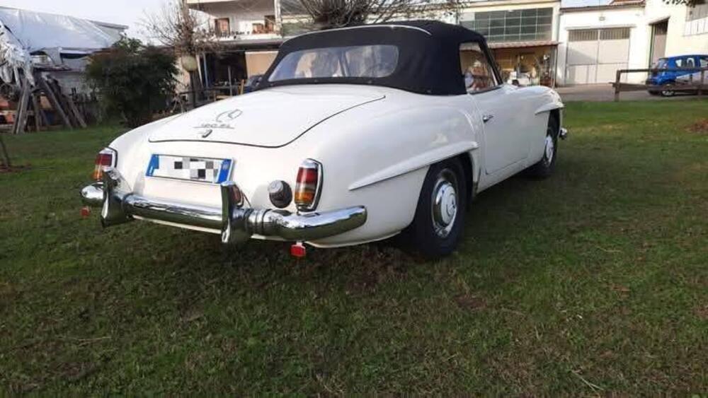 Mercedes-Benz 190 sl d'epoca a Cremona (7)