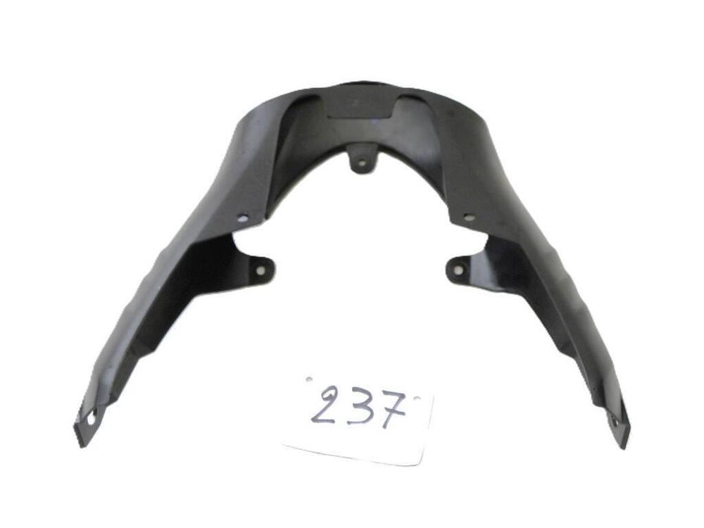 Cover carena fanale posteriore/scarico Triumph Sp (3)