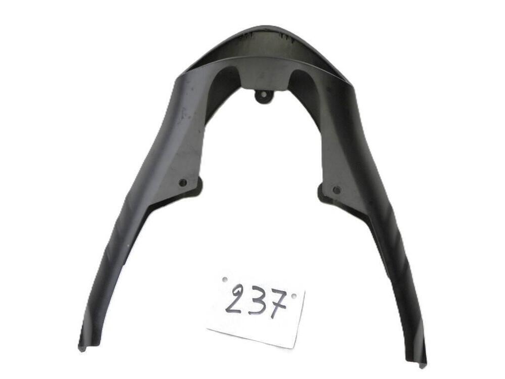 Cover carena fanale posteriore/scarico Triumph Sp (5)