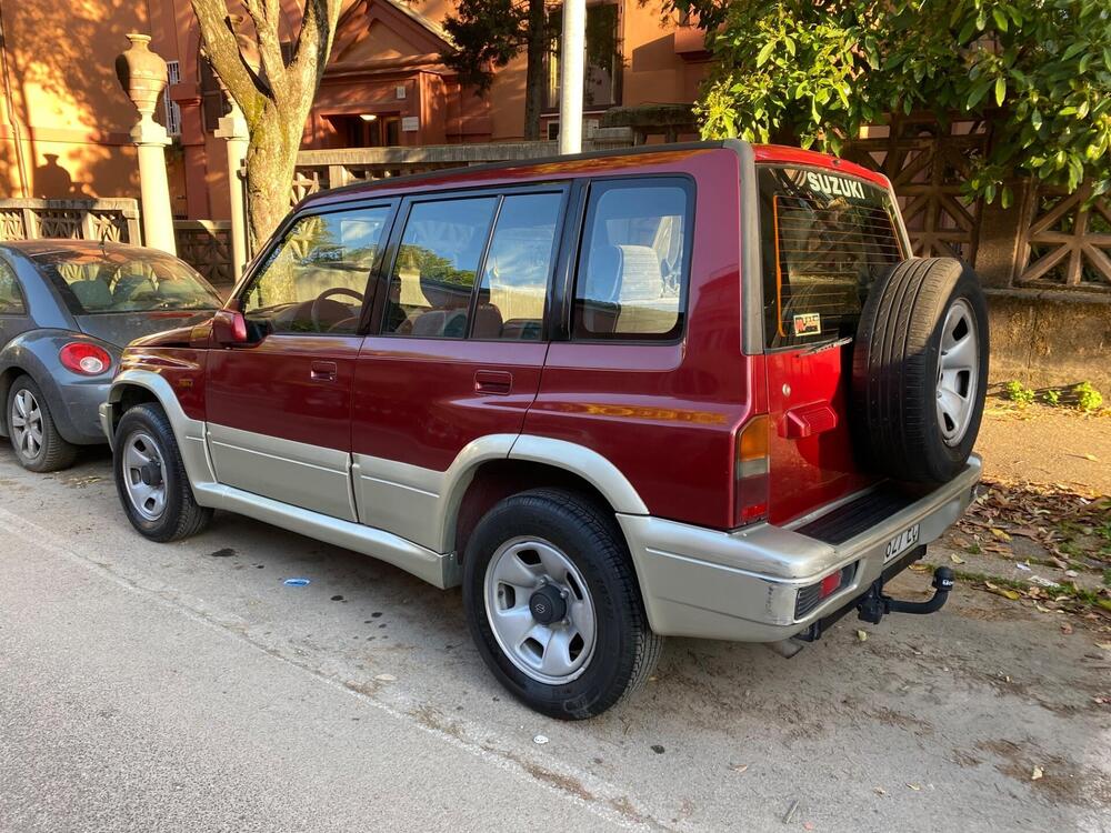 Suzuki Vitara 2.0 diesel IC turbo d'epoca a Roma (3)