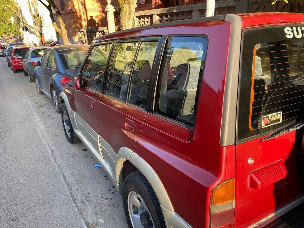 Suzuki Vitara 2.0 diesel IC turbo d'epoca a Roma (7)