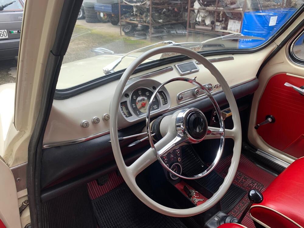 Fiat 600 d'epoca a Milano (5)