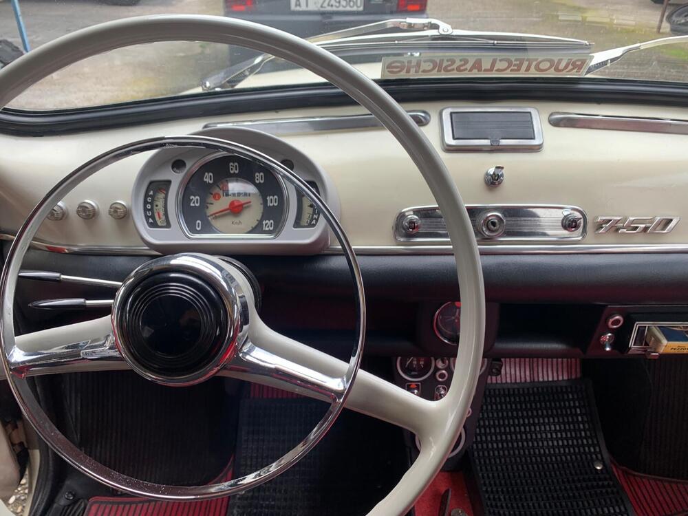 Fiat 600 d'epoca a Milano (8)