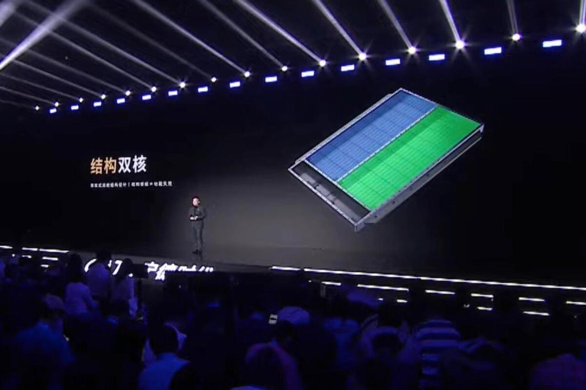 CATL rivoluziona il mondo delle auto elettriche: fino a 1.500 km di autonomia con le nuove batterie a doppia chimica