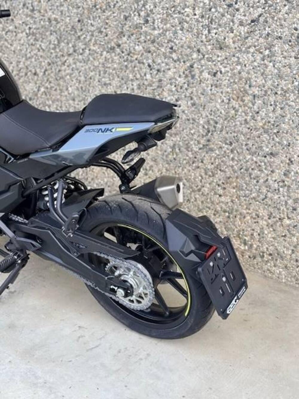 CFMOTO 300NK (2021 - 26) (6)