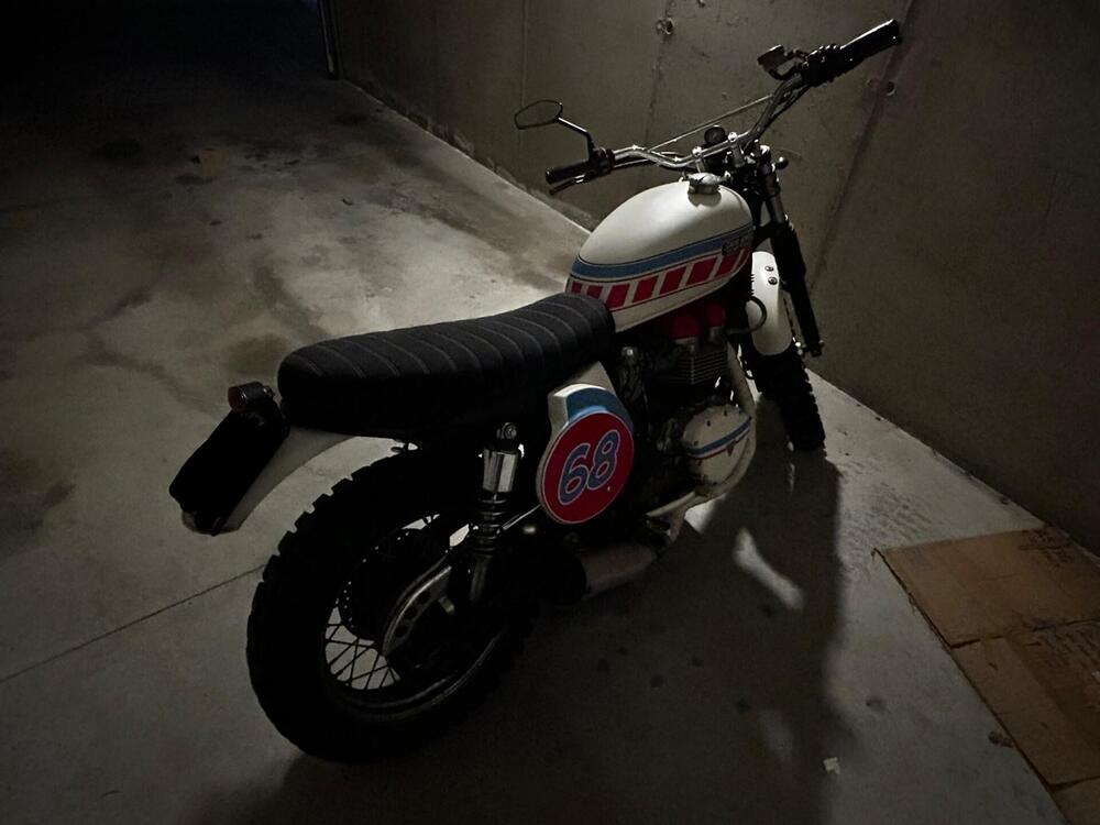 Triumph Bonneville 800 (2000 - 01) (6)