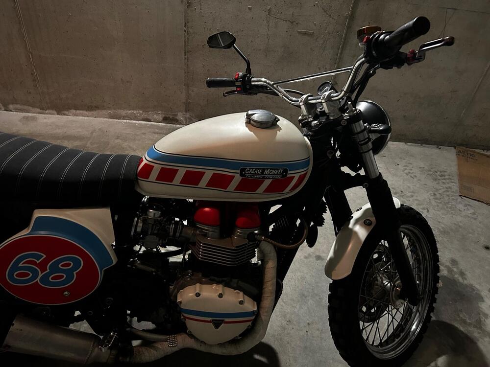 Triumph Bonneville 800 (2000 - 01) (10)